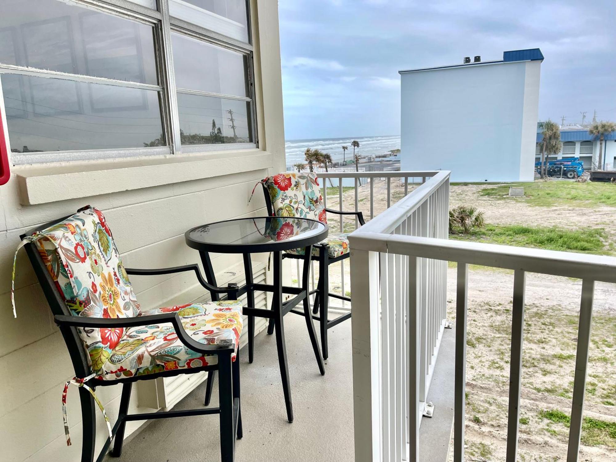 Sunset Studio Daytona Beachfront Esterno foto