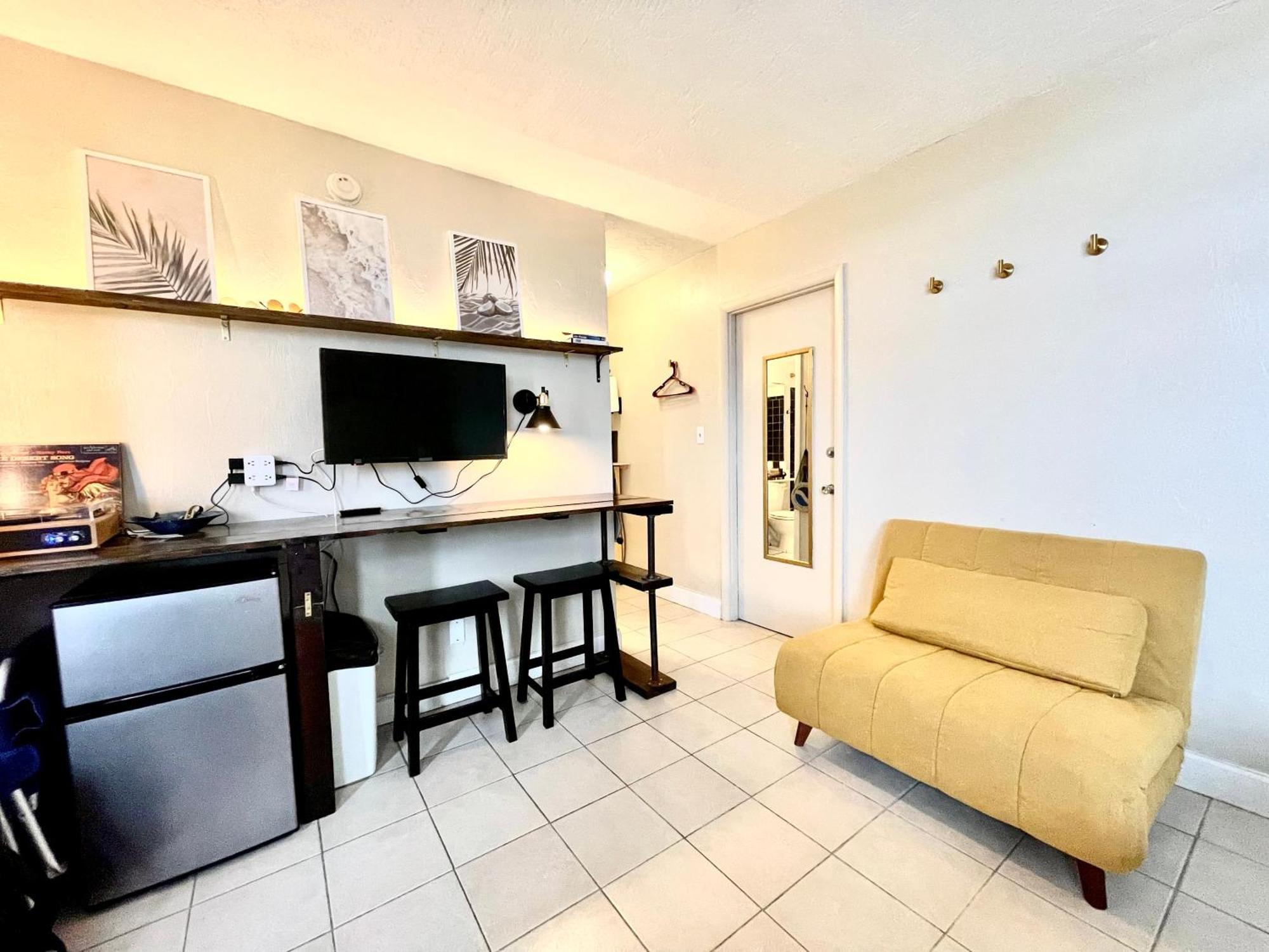 Sunset Studio Daytona Beachfront Esterno foto